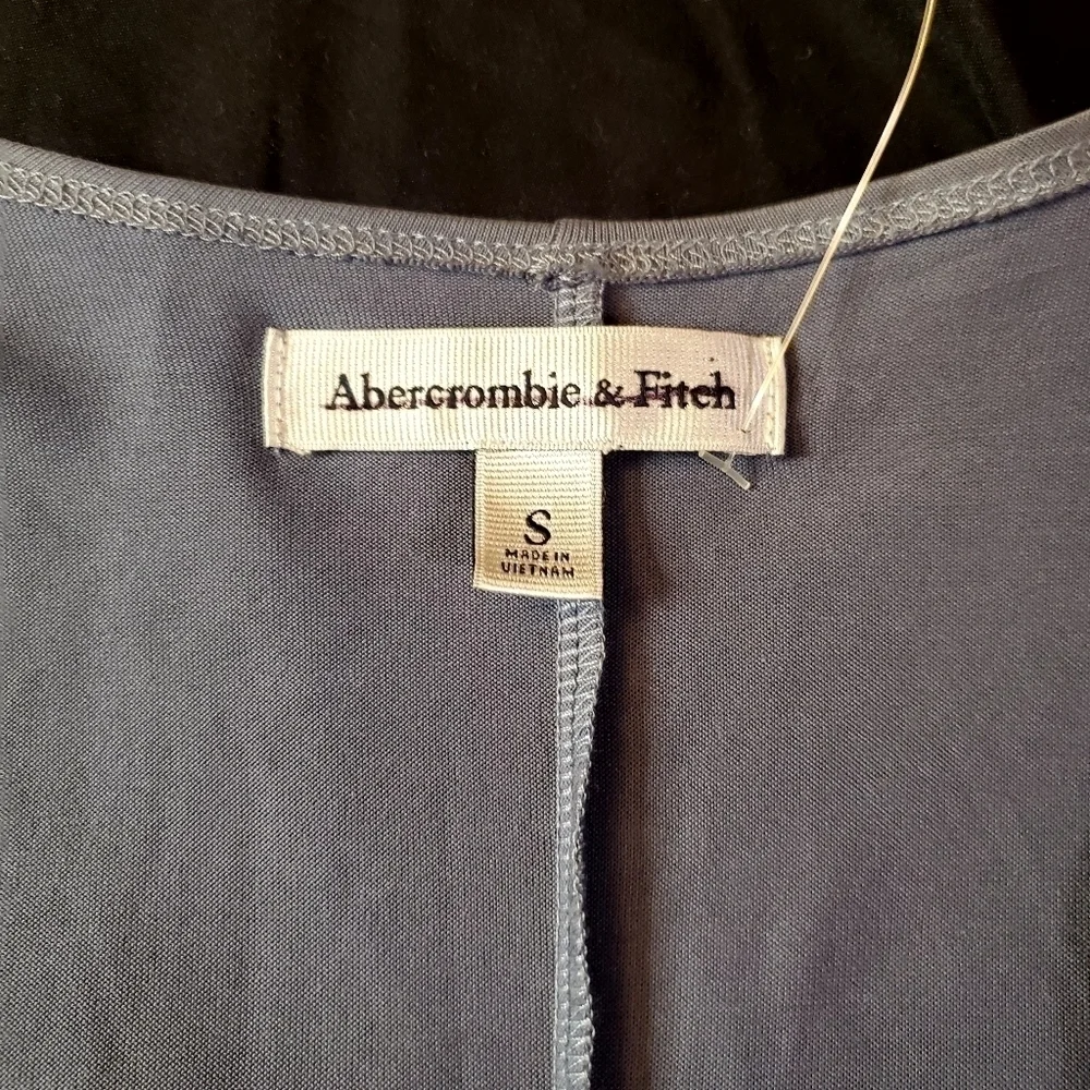 NWOT Abercrombie & Finch Blue Top Size small